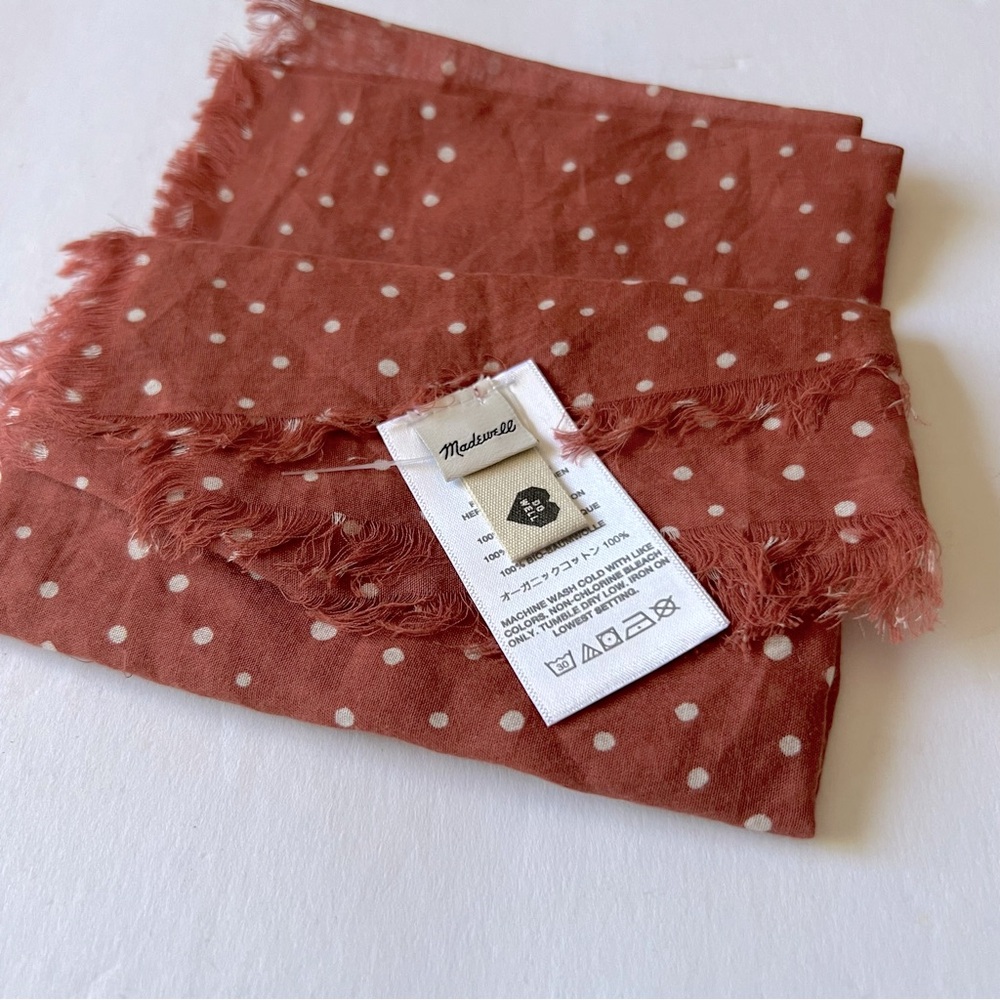 MADEWELL SHADOW PETAL FRINGED COTTON BANDANA WEATHERED BRICK POLKA DOT NWOT